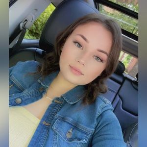 Meet your Posher, Bethany